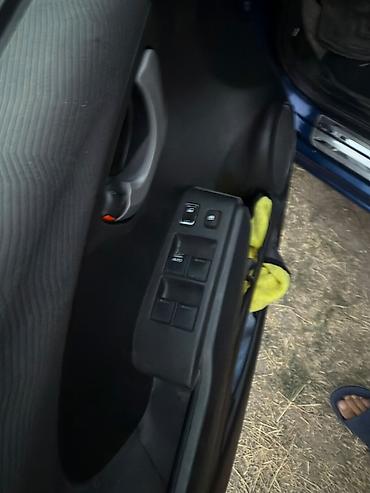 byd e2 2025: Honda Fit: 2010 г., Бензин, Хэтчбэк — 6