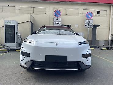 продать аварийный авто после дтп: Changan : 2026 г., 1.5 л, Гибрид, Кроссовер — 2