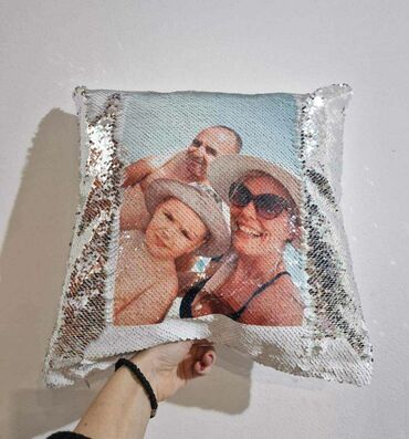 Posteljina: Piši briši jastuk Slika po vašoj želji Cena 2.400 dinara Srebrni — 4