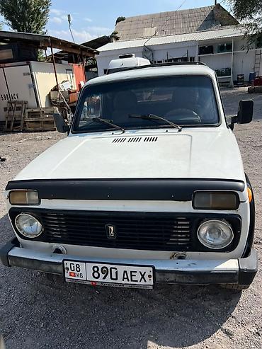 Унаа: ВАЗ (ЛАДА) 4x4 Niva: 2002 г., 1.7 л, Кол менен иштөөчү, Бензин, Пикап — 6