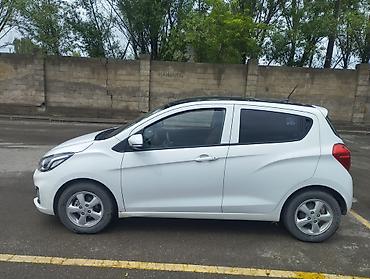 spark 2016: Chevrolet Spark: 2019 г., 1 л, Автомат, Бензин, Хэтчбэк — 3