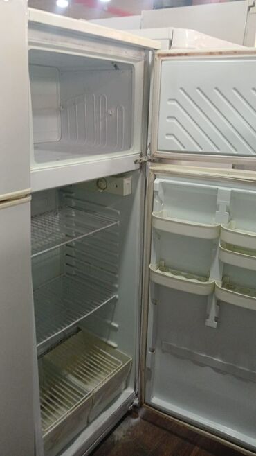 Mətbəx texnikası: 2 qapılı Soyuducu Satılır, rəng - Ağ