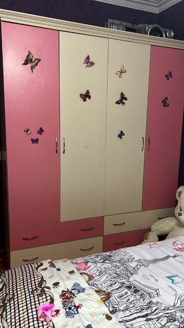 Uşaq dolabları: Qız üçün, İşlənmiş, 4 qapılı, Açılan, Düz dolab