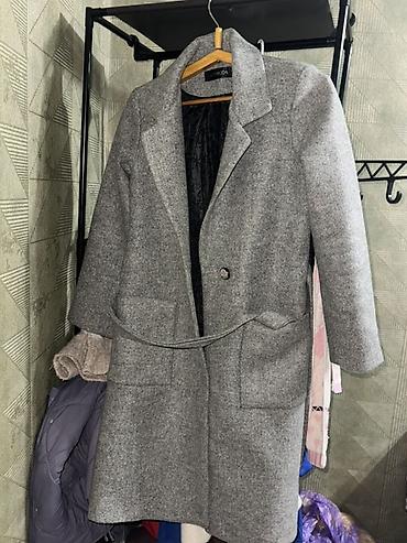 Брючные костюмы: Женская одежда — подборка вещей 1) Серое пальто- из плотной шерстяной — 1