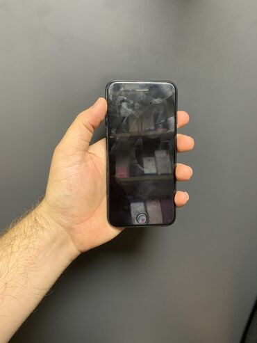 IPhone 7, 32 ГБ, Черный, Битый