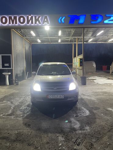 Toyota: Toyota ist: 2003 г., 1.5 л, Автомат, Бензин, Хэтчбэк