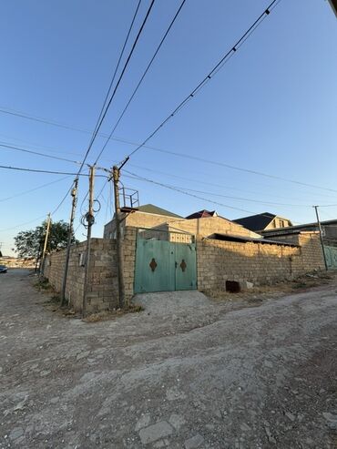 ев алгы сатгысы: 3 комнаты, 80 м², Средний ремонт
