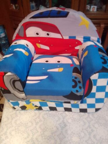 Ostali dečiji nameštaj: DEČIJE FOTELJICE 50X50X70 ZA UZRAST 0-3 GODINE Cena 3200 dinara Slanje — 3