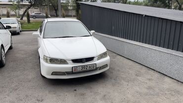 автомашины на продажу: Honda Accord: 2001 г., 2 л, Автомат, Бензин, Седан