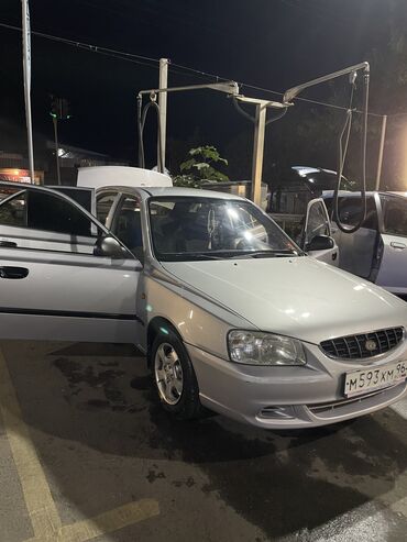 Hyundai Accent: 2005 г., 1.5 л, Механика, Бензин, Седан