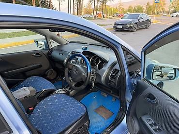 225 65 15: Honda Fit: 2002 г., 1.3 л, Вариатор, Бензин, Хэтчбэк — 7