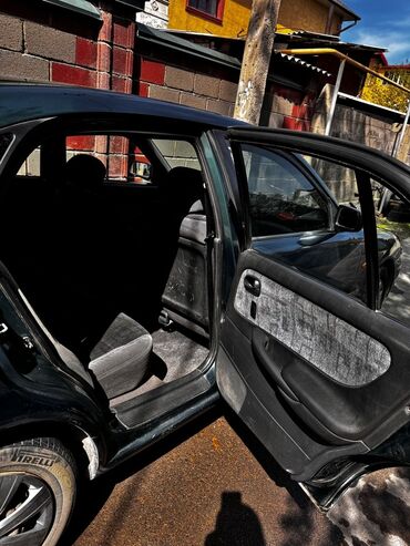 Mazda: Mazda 626: 1997 г., 1.8 л, Механика, Бензин, Седан — 4