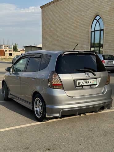 фит расрочку: Honda Fit: 2007 г., 1.5 л, Автомат, Бензин