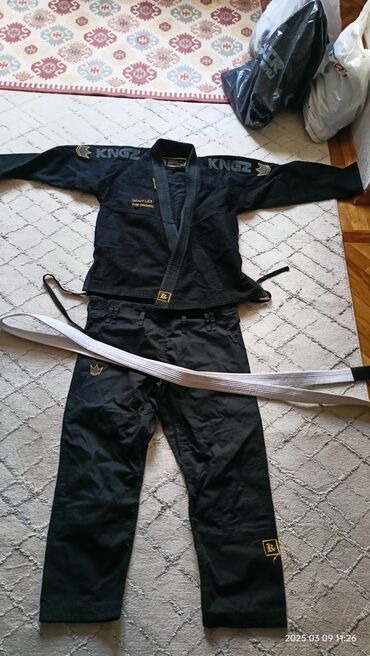 утепленные спортивные костюмы: Məhsul: Kingz “The Crown” BJJ gi dəsti - Rəng: qara - Brend/seri
