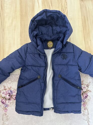 детскую куртку 1 2 года: Продаю куртку в отличном качестве б/у Размер на 3года примерно. Цена