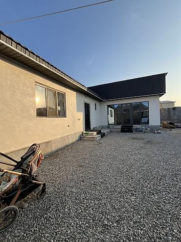 Продажа коттеджей и домов: Сдается одно комнатный дом с просторным участком без хозяина В доме — 1