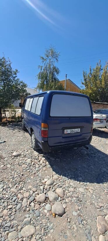 тойота виста: Toyota Hiace: 1991 г., 2.4 л, Механика, Дизель, Минивэн