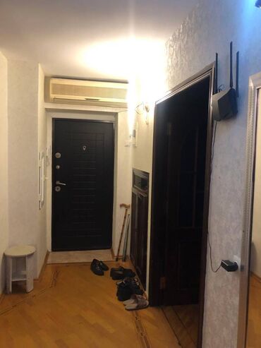 Köhnə tikili: Bakı, Yasamal, 4 otaqlı, Köhnə tikili, m. Elmlər Akademiyası, 100 kv. m — 4