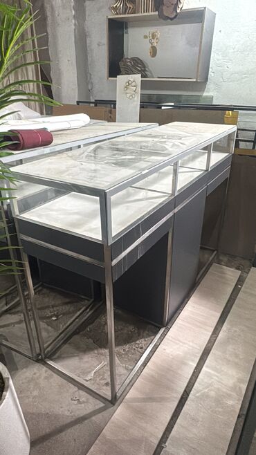 Stend vitrinləri: 110 * 170 * 50, Metal, Yeni, Ünvandan götürmə