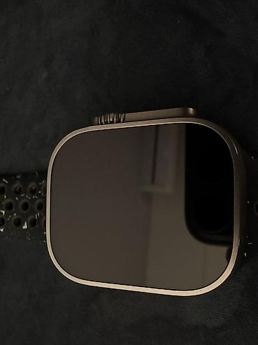 Aksesuarlar: Apple Watch Ultra 2 – 49 mm titan korpus, safir kristal şüşə, keramika — 4