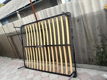 купить каркас кровати: Двуспальная кровать, Б/у, Каркас без матраса, длина - 190 см — 1