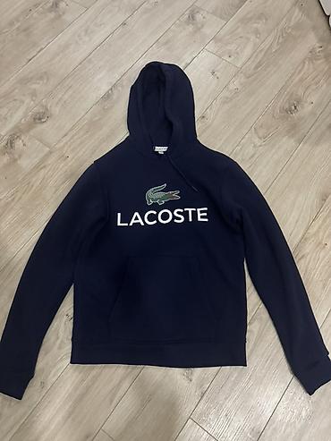 pull and: Худи Lacoste с капюшоном, темно‑синее. - Классический логотип: крупная — 1