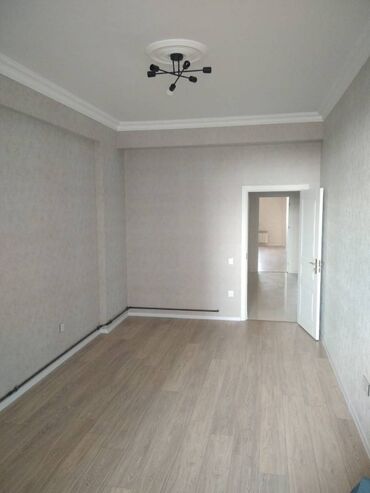 Yeni tikili: 3 otaqlı, Yeni tikili, m. Həzi Aslanov, 121 kv. m — 2