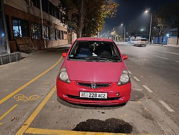 Honda Jazz: 2003 г., 1.4 л, Механика, Бензин, Хэтчбэк