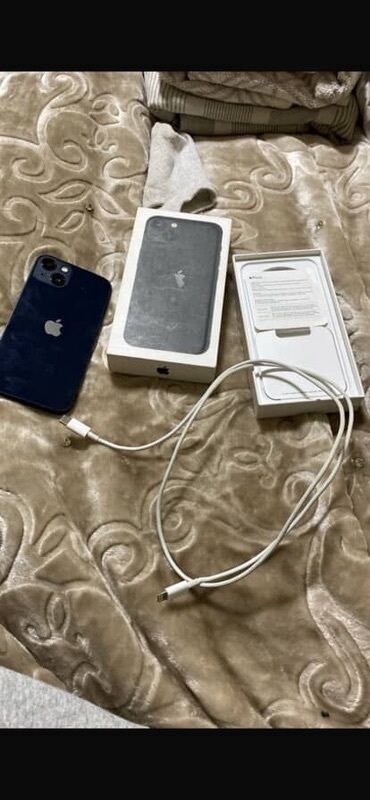 ноутбуки купит: IPhone 13, Б/у, 128 ГБ, Midnight, Кабель, 87 %