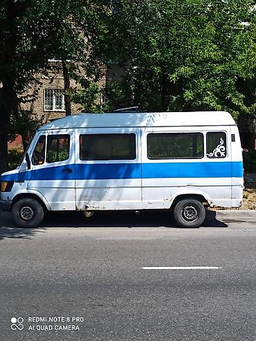 мерс 819: Mercedes-Benz T1: 1986 г., Бус — 3