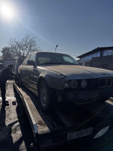 BMW: BMW 5 series: 1992 г., 2 л, Механика, Бензин