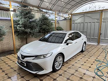 byd song plus flaship: Toyota Camry: 2020 г., 2.5 л, Автомат, Гибрид, Седан — 1