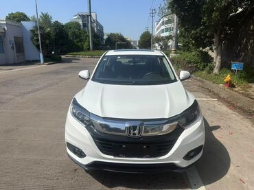 продаю машину: Honda : 2021 г., 1.5 л, Автоматтык, Бензин, Кроссовер