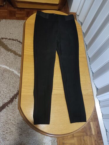 pantalone zenske: S (EU 36), Ravne nogavice