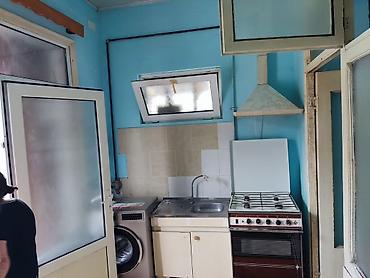 8 ci mkr: Merdekanda merkezde astanovkaya yaxın 3 otaqlı ev Kırayesın verılır — 1