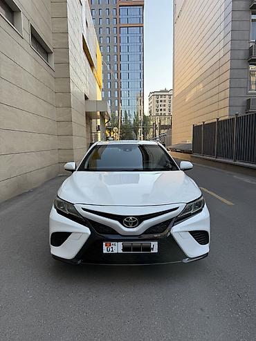 xv70: Toyota Camry: 2020 г., 2.5 л, Автомат, Бензин, Седан — 2