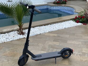 elektrikli scooter satisi: İşlənmiş Elektrik samokat 8", ≤ 250 Vt, 16 - 25 km/s