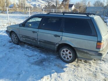 Volkswagen: Volkswagen Passat: 1988 г., 1.8 л, Механика, Бензин, Универсал