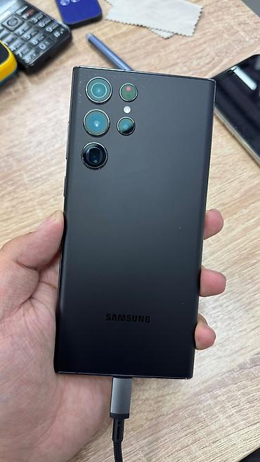 note 3: Samsung Galaxy S22 Ultra, Б/у, 256 ГБ, цвет - Черный — 1