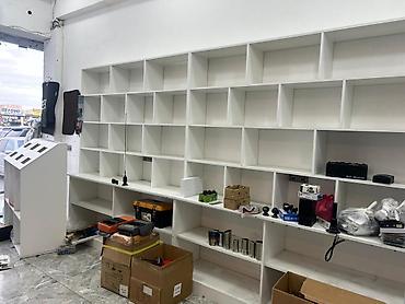 Digər mebel: Satilir.3 Ayin Vitrinleri olub.tecili satilir.hec bir siniq falan — 1
