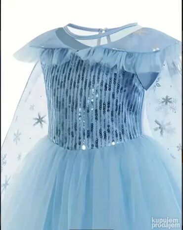 Kostimi za maskenbal: **model Š sa plaštom** **- Haljina je plava i ukrasna i možete je — 6