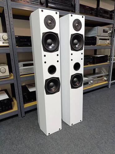 Zvučnici i stereo sistemi: Vifa beli dvosistemac. poseduje vifa drajvere baseve od 6 incha — 5