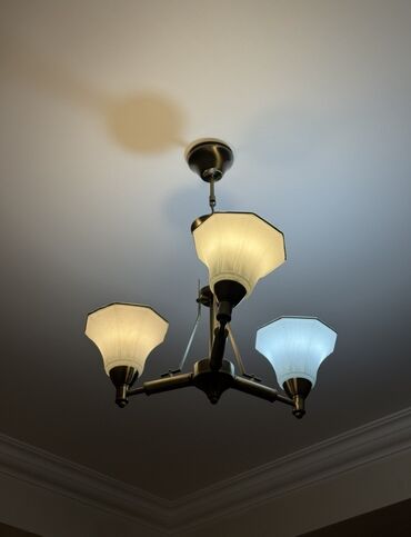 Ev saatları: Çılçıraq, 3 lampa, Metal