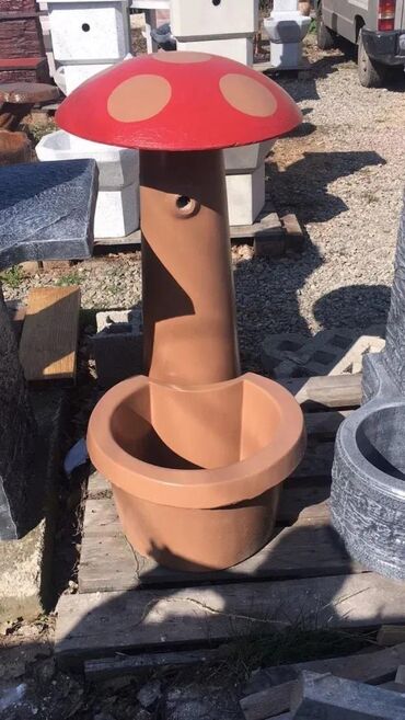 Baštenska dekoracija: Česme za dvorište – Cene počinju od 7500 din. 💧 O Nama 🌟 Blue Stone — 4