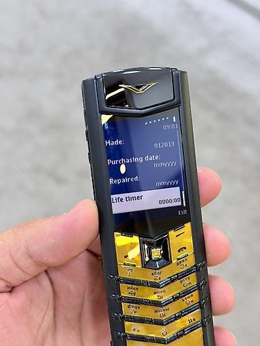 Vertu: Vertu 4 GB, rəng - Qara, Düyməli — 21
