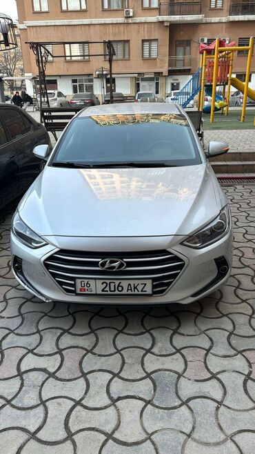 Hyundai: Hyundai Avante: 2017 г., 1.6 л, Автомат, Дизель, Бус