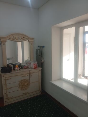 Долгосрочная аренда домов: Просторный частный дом с отдельной кухней и светлыми комнатами - — 9