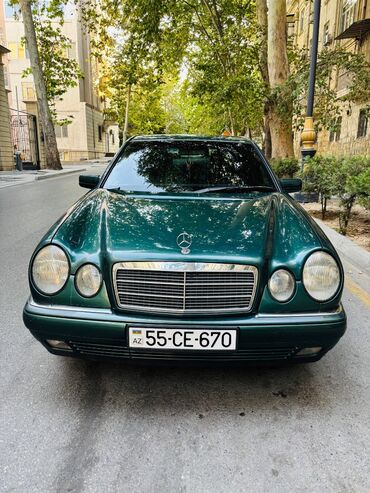 Mercedes-Benz E 200: 2 l | 1997 il Sedan