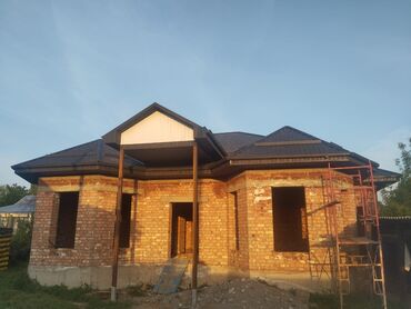 конёк на крышу: Кровельные работы под ключ включают полный цикл услуг по монтажу и