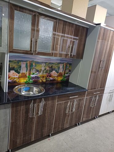 Двуспальные кровати: Двуспальная кровать, Новый, С ящиком для хранения, длина - 2 см — 18